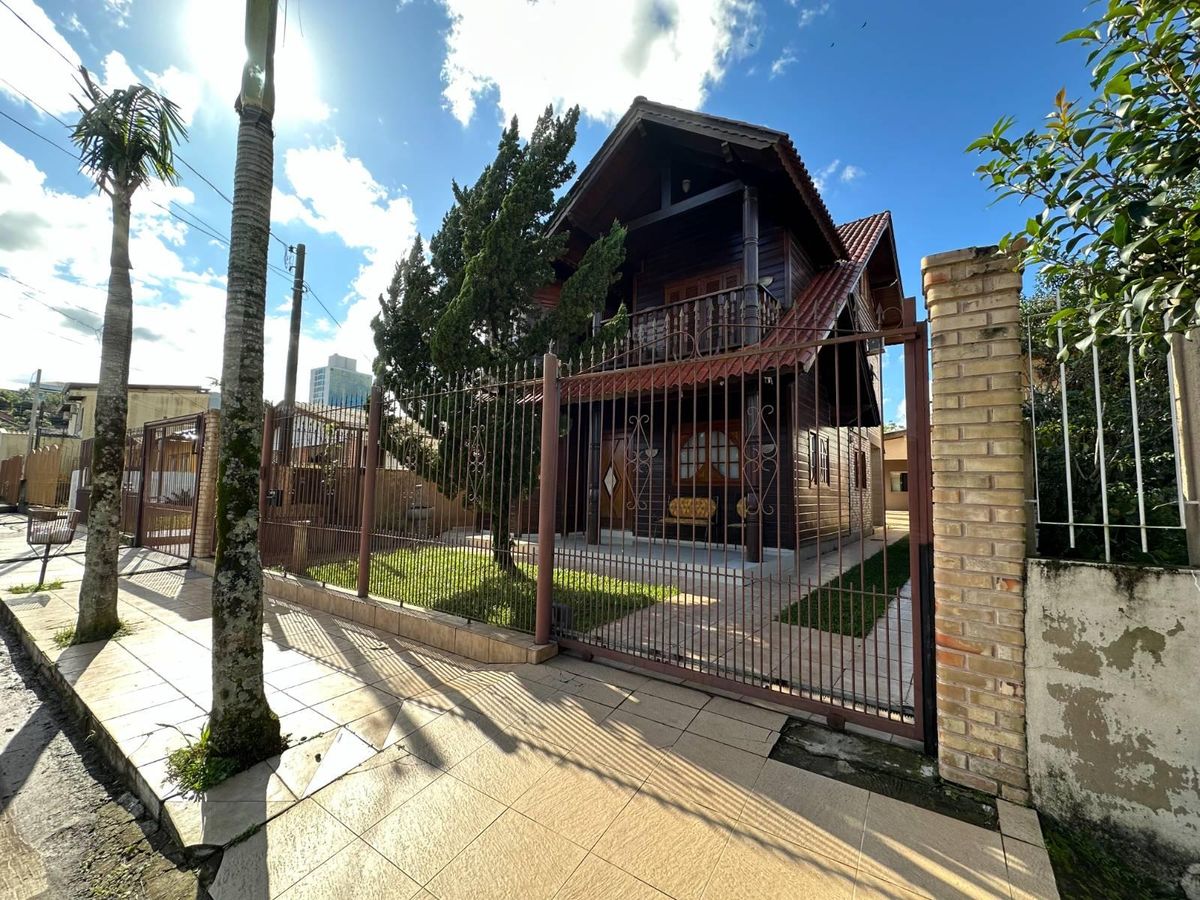 Casa com 4 dormitórios à venda, 224 m² - Centro - Gravataí/RS