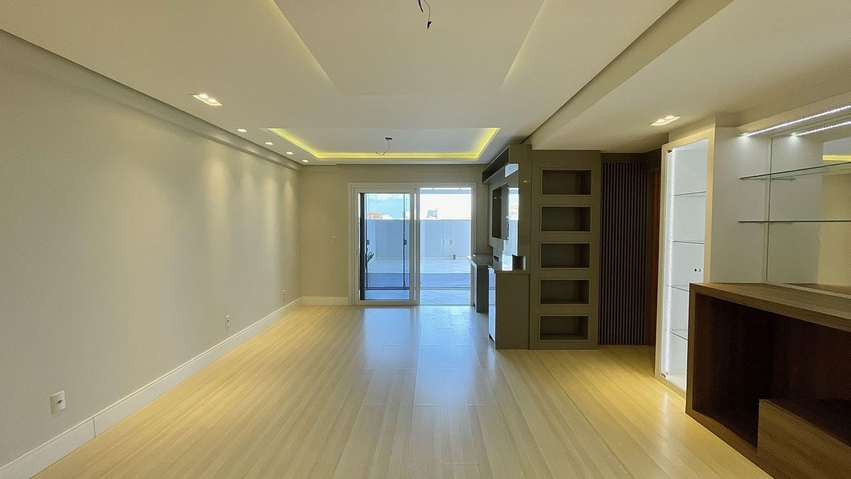Apartamento com 3 quartos, Centro - Gravataí — foto 2