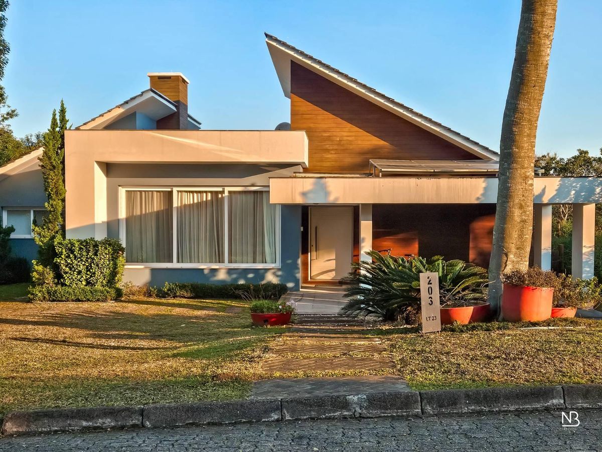 Casa com 3 Dormitórios para Venda 248 M² - Paragem dos Verdes Campos - Gravataí/Rs