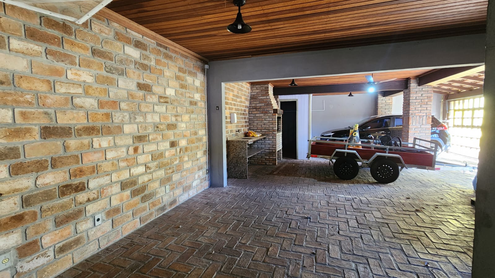 Casa com espaço para receber eventos - 3 dormitórios — Dom Feliciano — foto 11