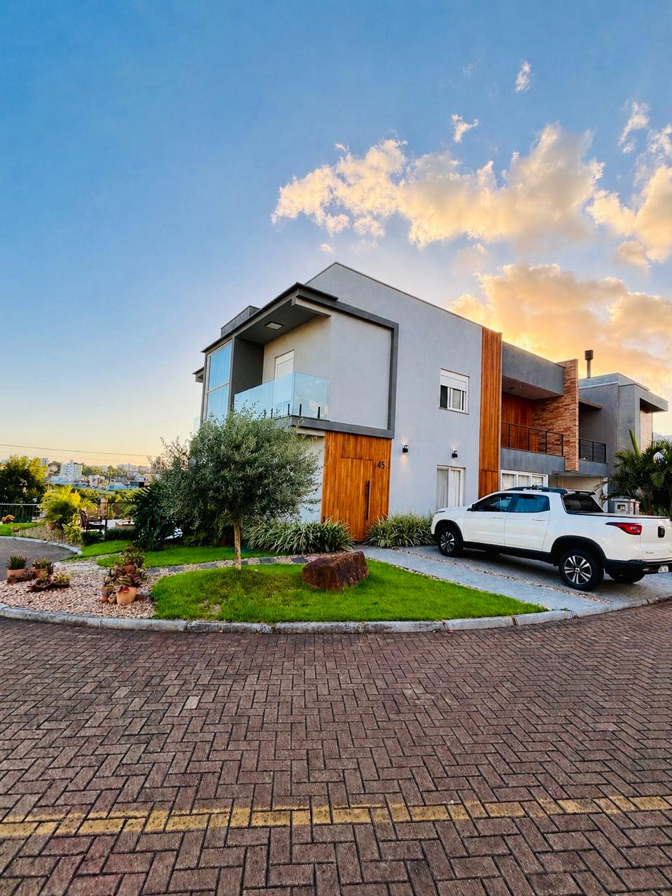 Casa com lindo pôr do sol e 3 dorm. com suíte — foto 4
