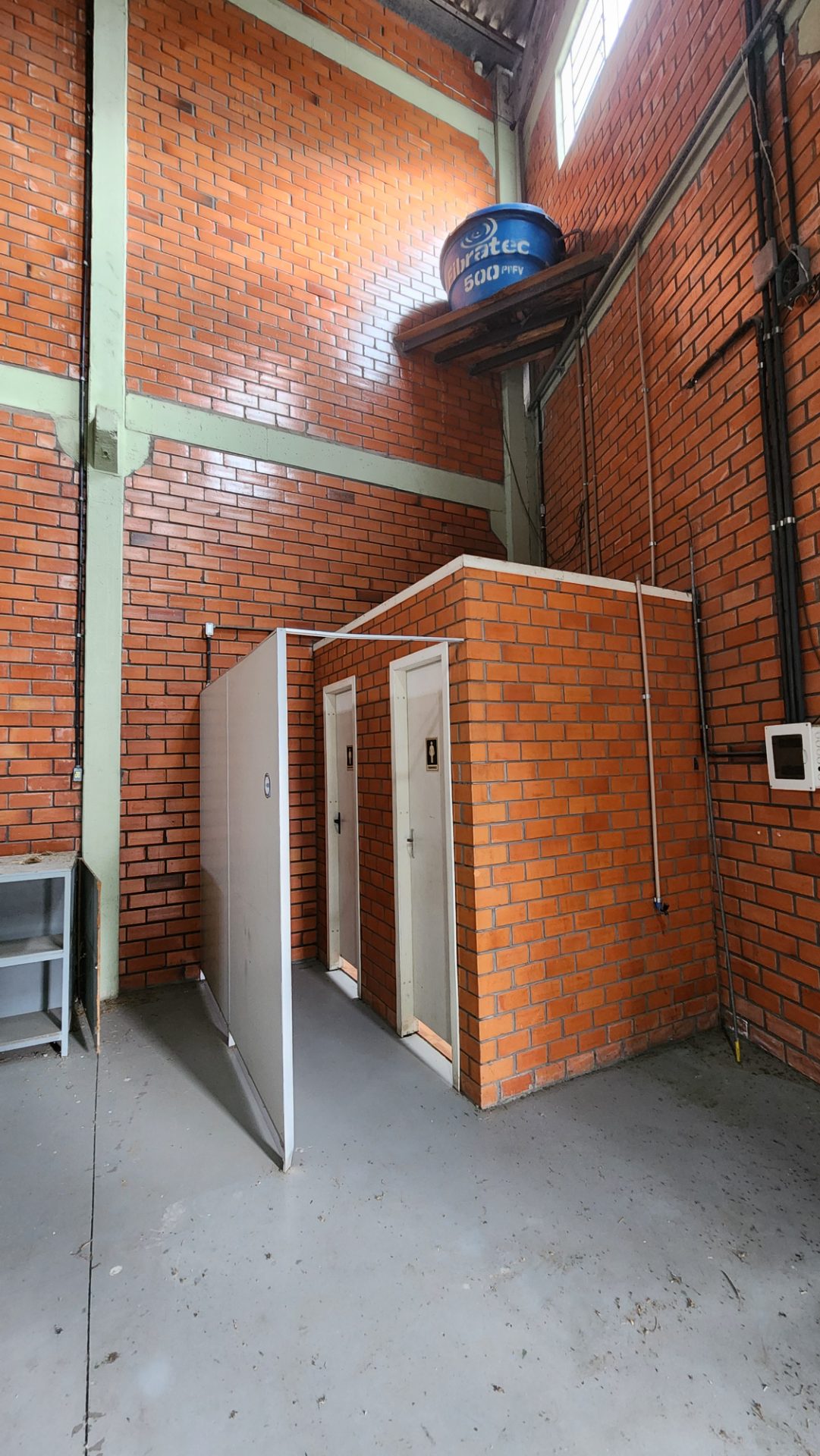Galpão térreo · 375 m² — foto 2