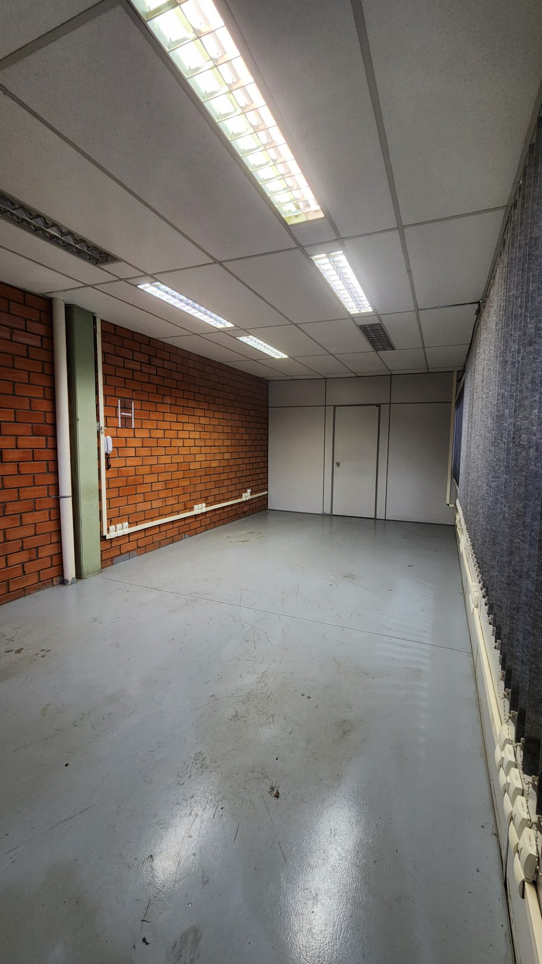 Galpão térreo · 375 m² — foto 8