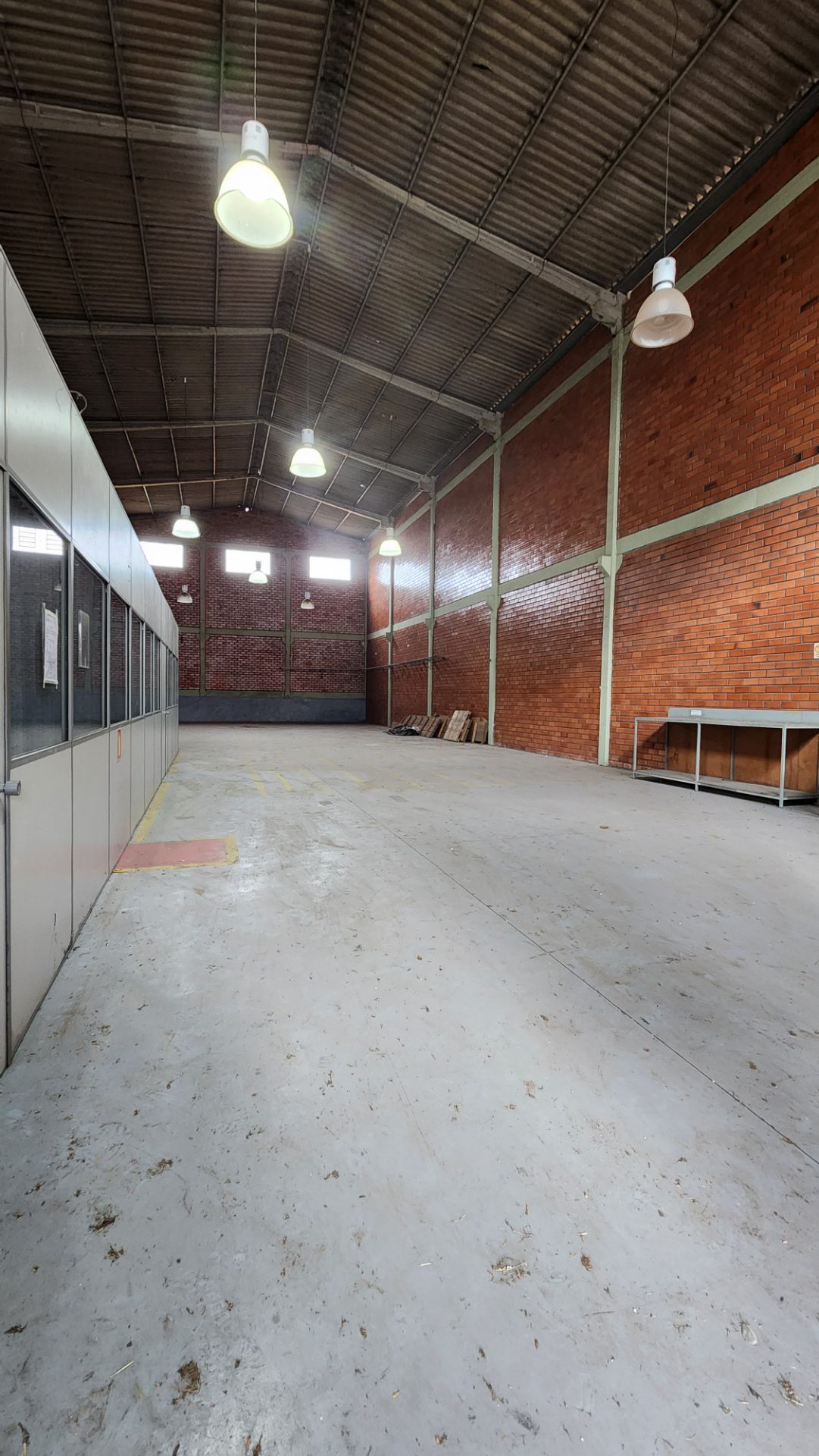 Galpão térreo · 375 m² — foto 3