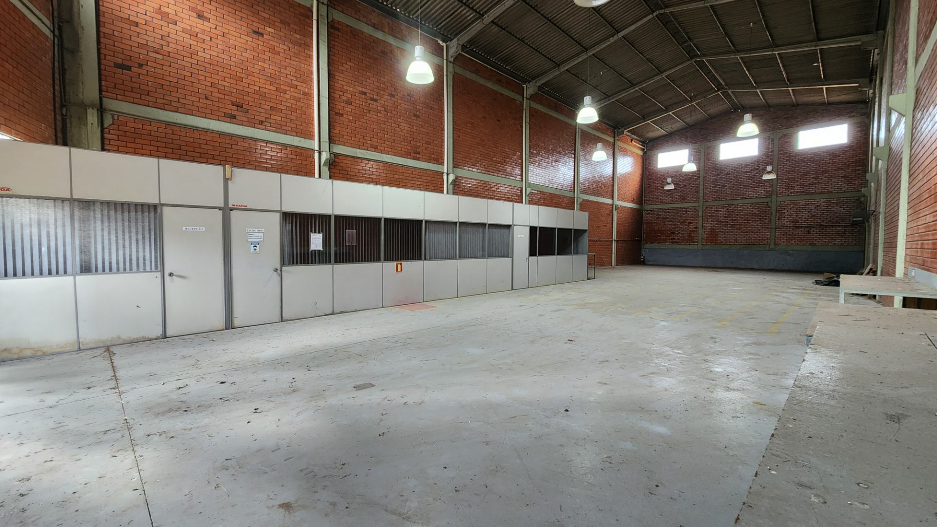 Galpão térreo · 375 m² — foto 4