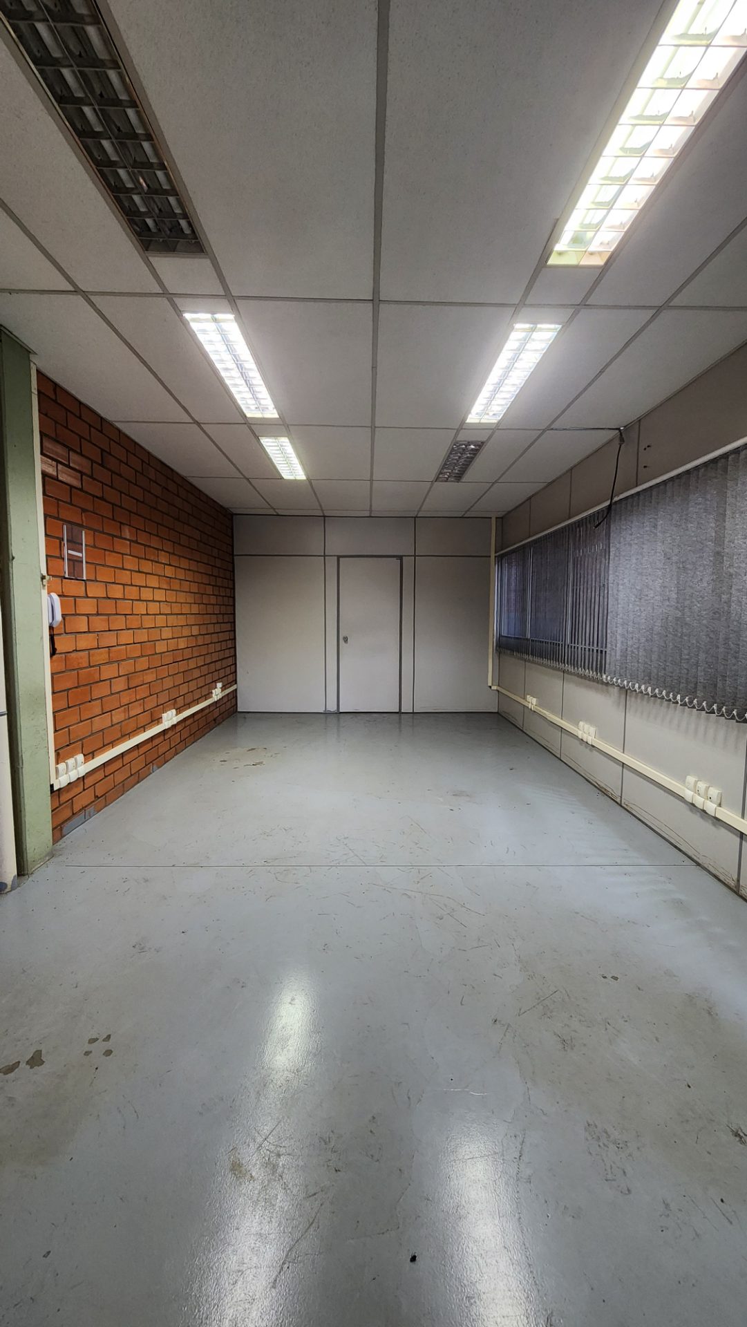 Galpão térreo · 375 m² — foto 9