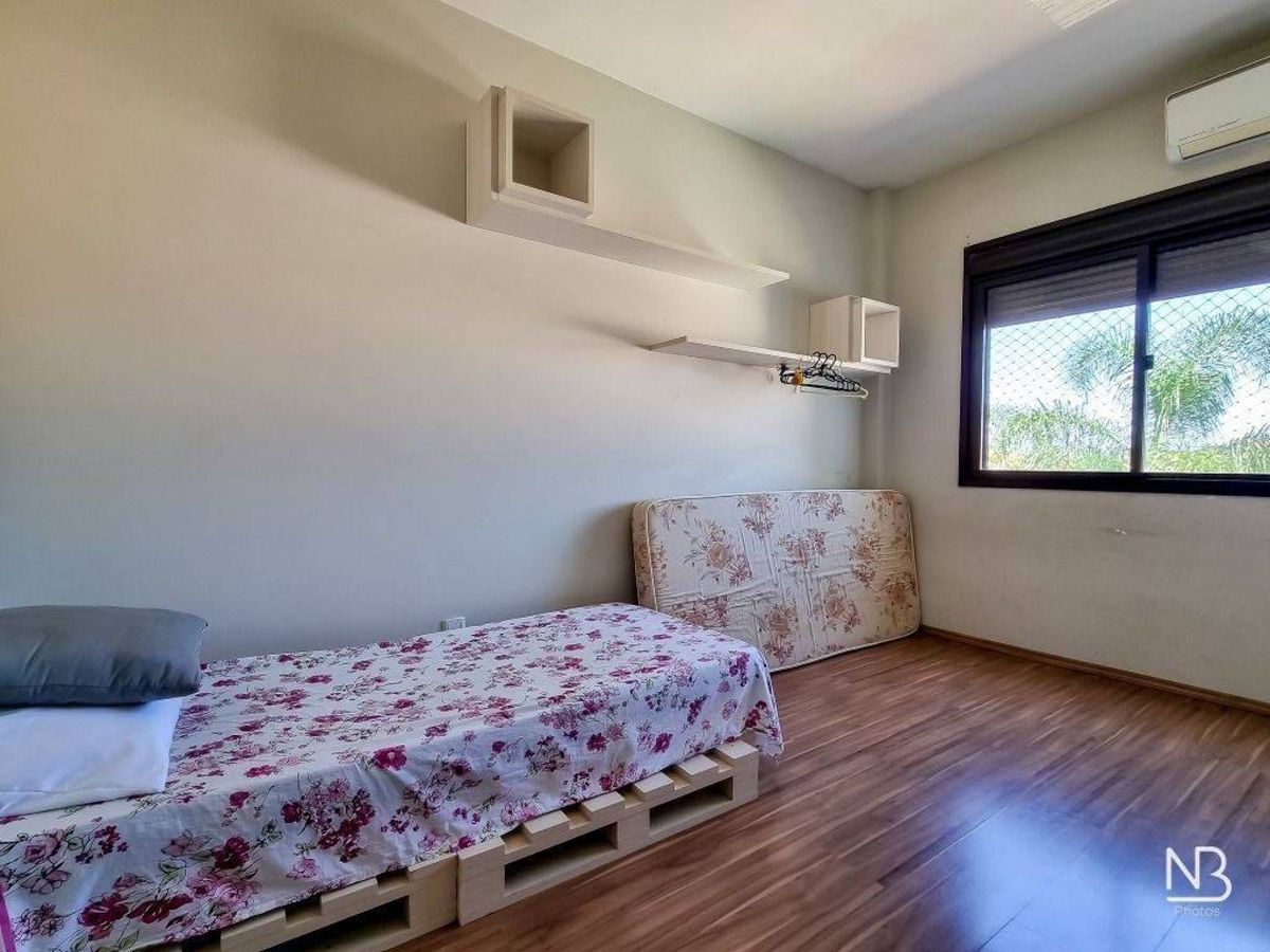 Casa com 3 dormitórios, 335 m² — foto 4