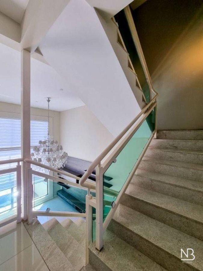Casa com 3 dormitórios, 335 m² — foto 5