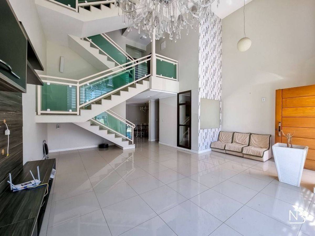 Casa com 3 dormitórios, 335 m² — foto 13