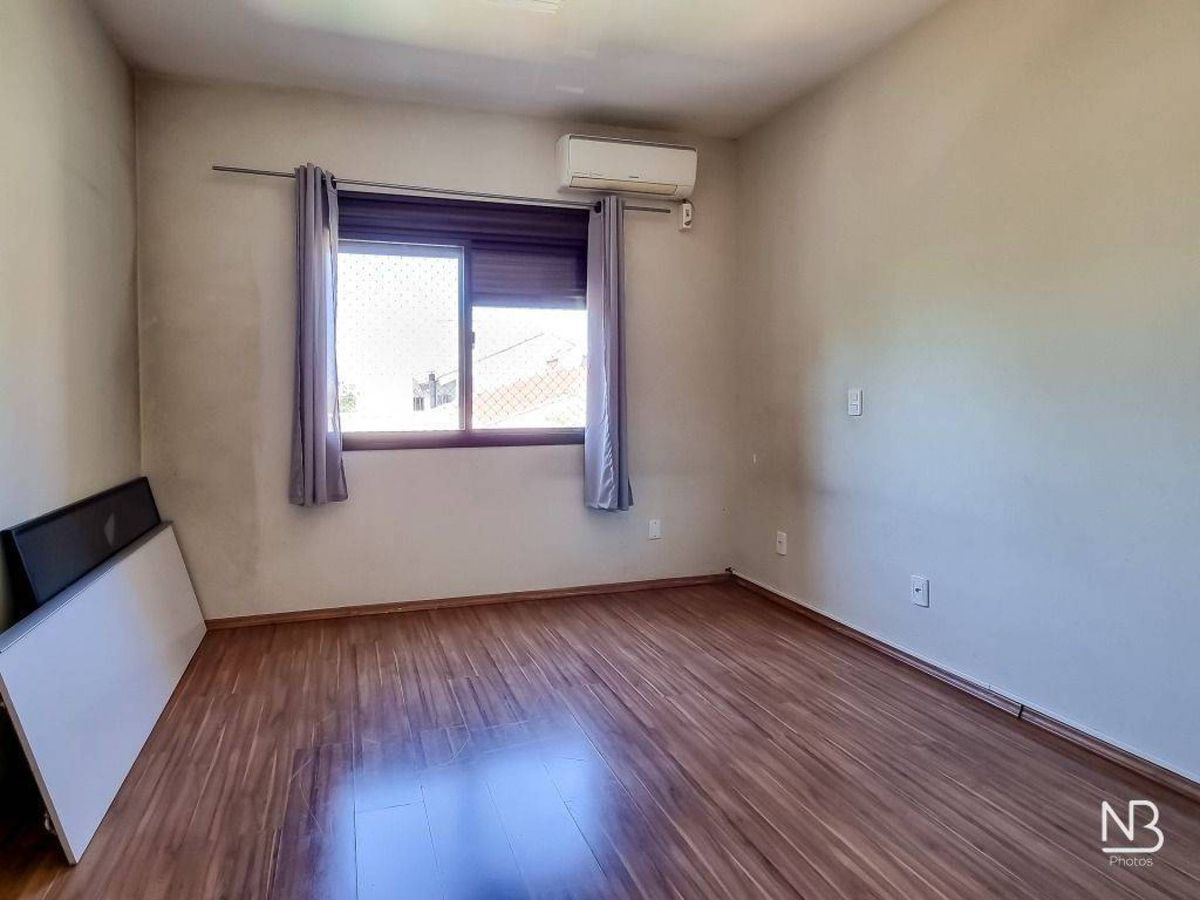 Casa com 3 dormitórios, 335 m² — foto 23