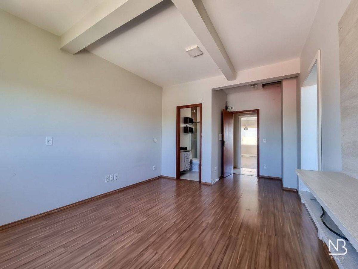 Casa com 3 dormitórios, 335 m² — foto 28