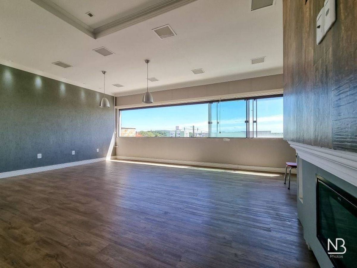 Casa com 3 dormitórios, 335 m² — foto 29