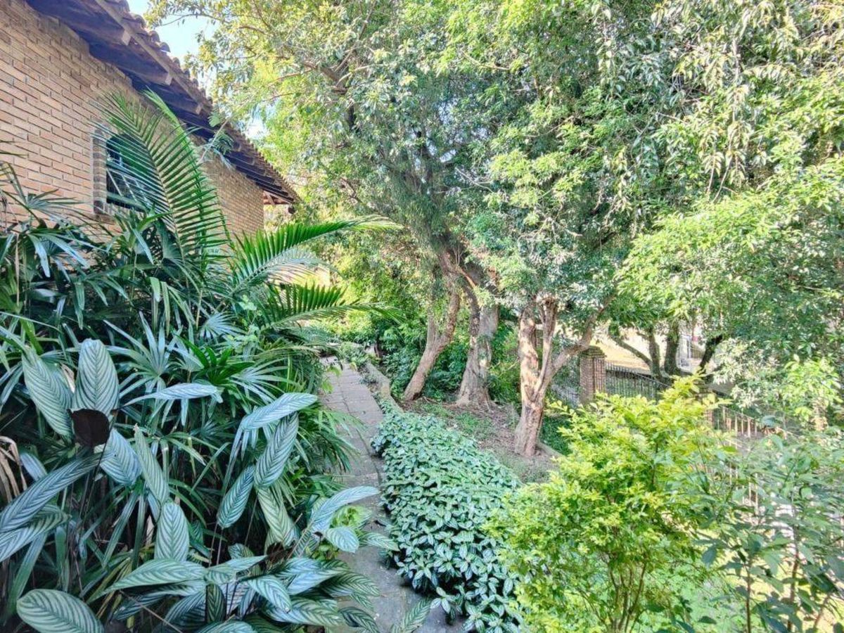 Casa com 4 dormitórios à venda, 200 m² — foto 4