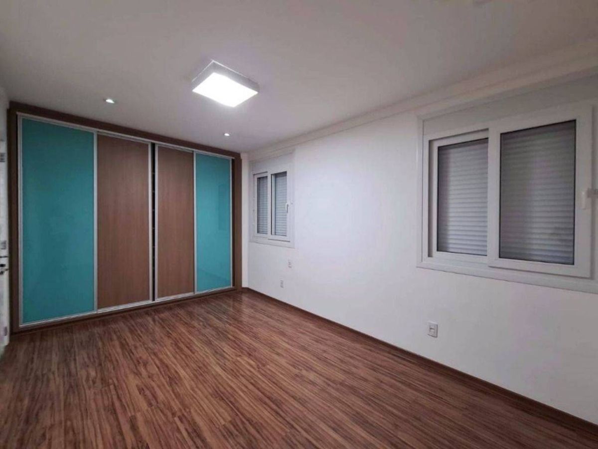 Casa 3 suítes · 255 m² — foto 2