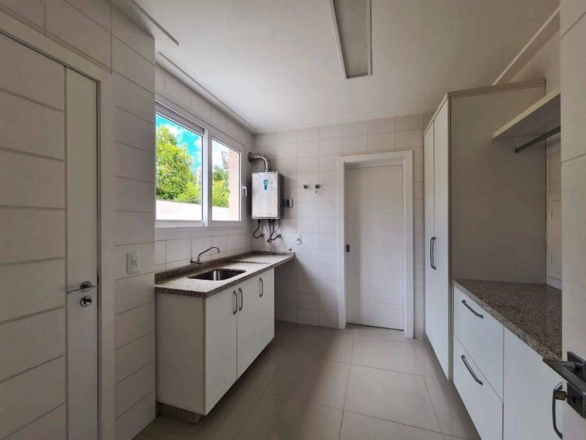 Casa 3 suítes · 255 m² — foto 13