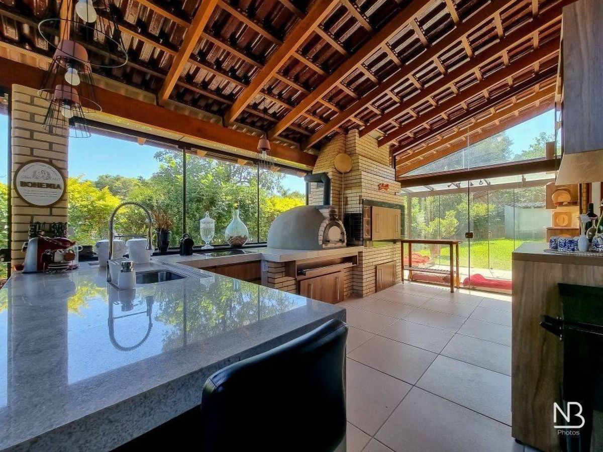 Casa 4 suítes · 390 m² — foto 3
