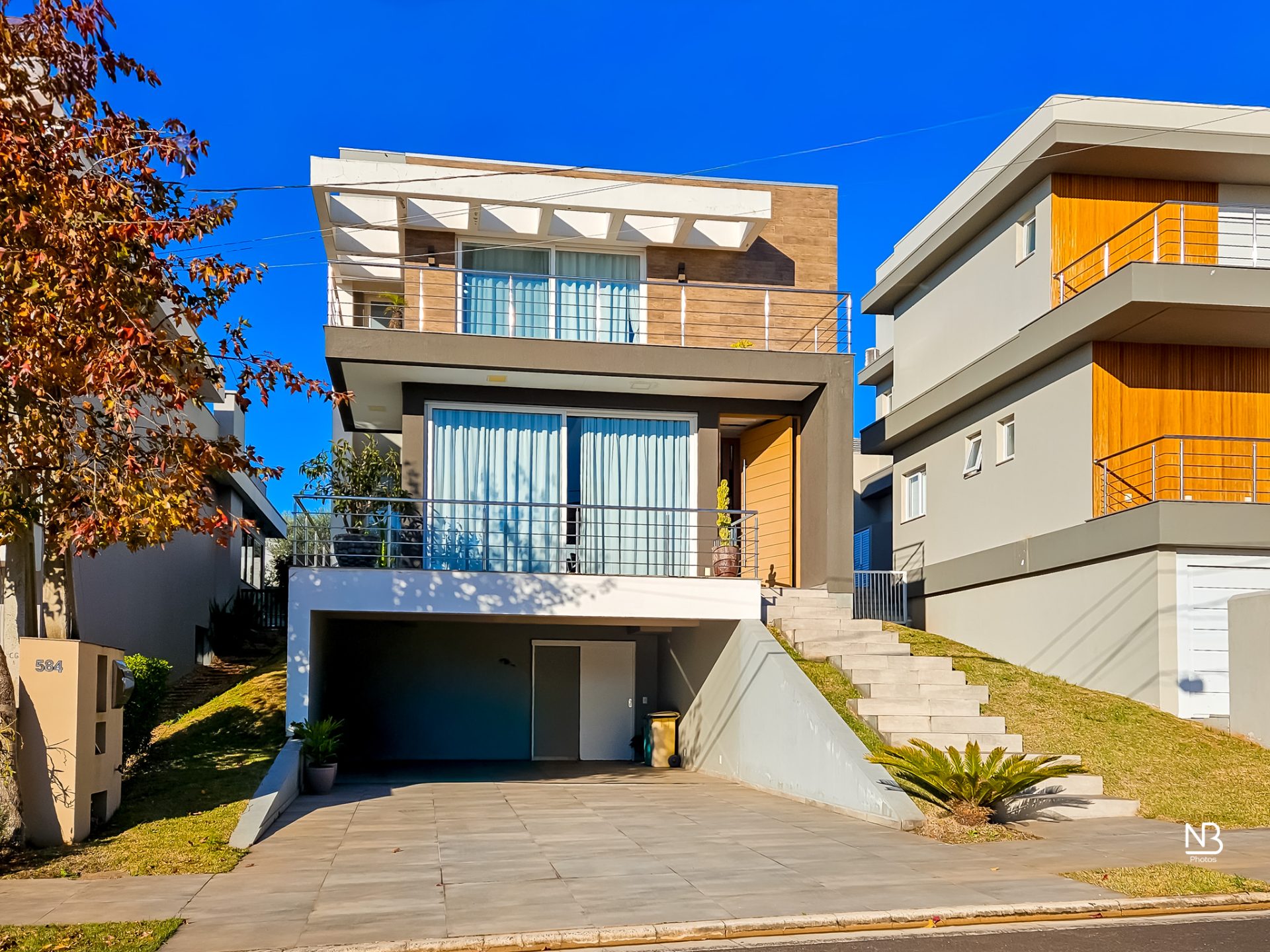 Casa 3 dormitórios · 300 m² — foto 2