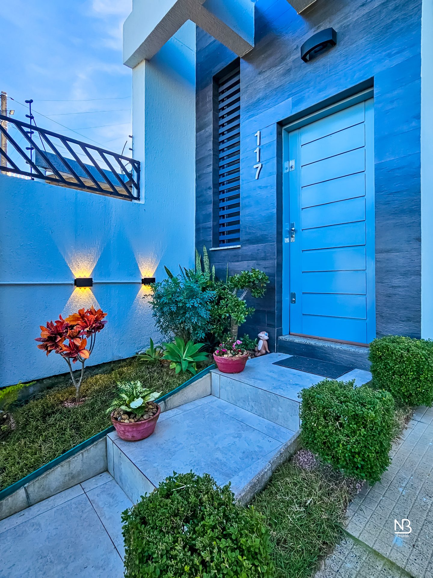 Casa 3 dormitórios · 184 m² — foto 2