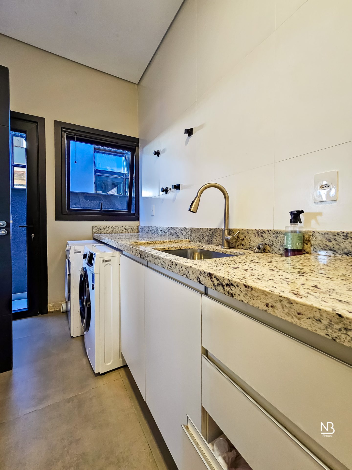 Casa térrea · mobiliada · 3 suítes · 306 m² — foto 32