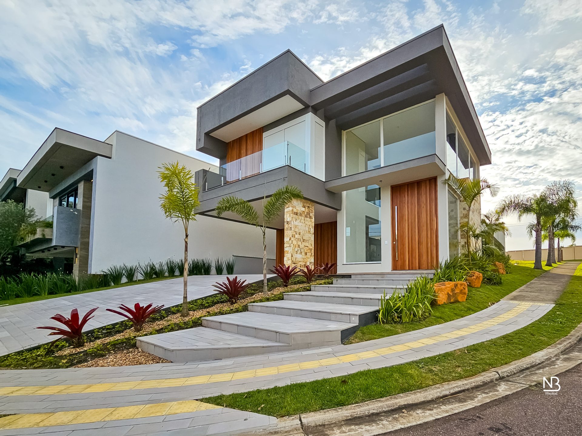 Casa 3 suítes · 218 m²