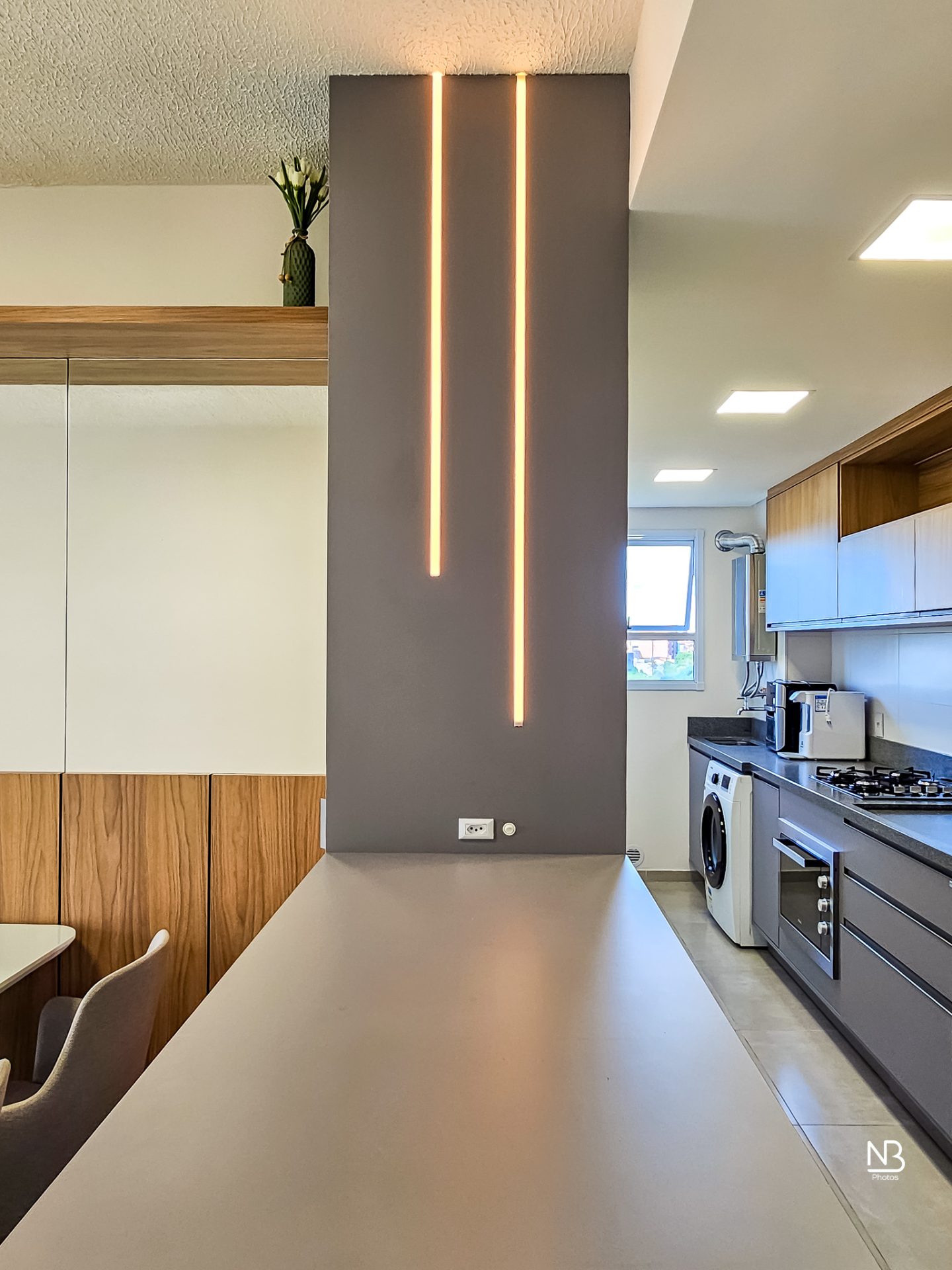 Apartamento MOBILIADO · 2 dormitórios · 60 m² — foto 4