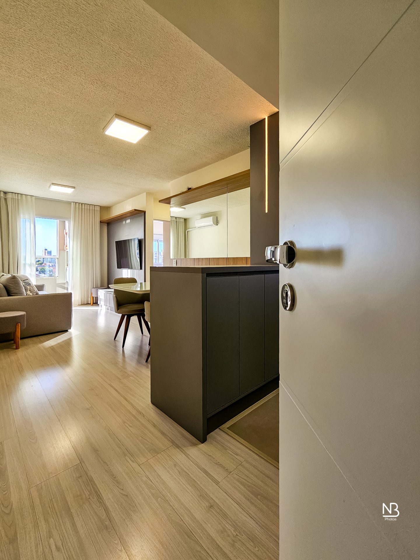 Apartamento MOBILIADO · 2 dormitórios · 60 m² — foto 2