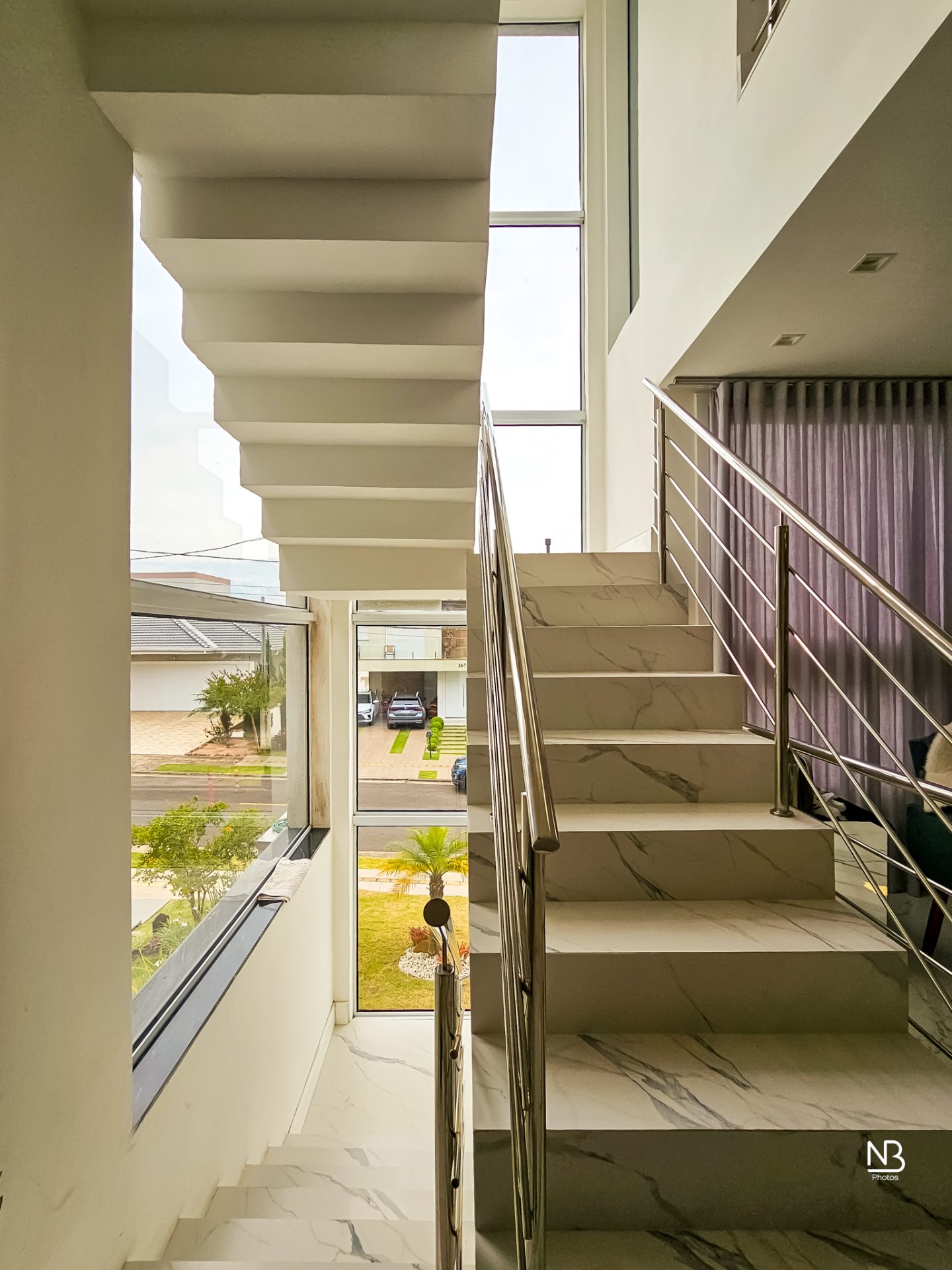 Casa MOBILIADA · 3 suítes · 323 m² · c/Piscina — foto 12
