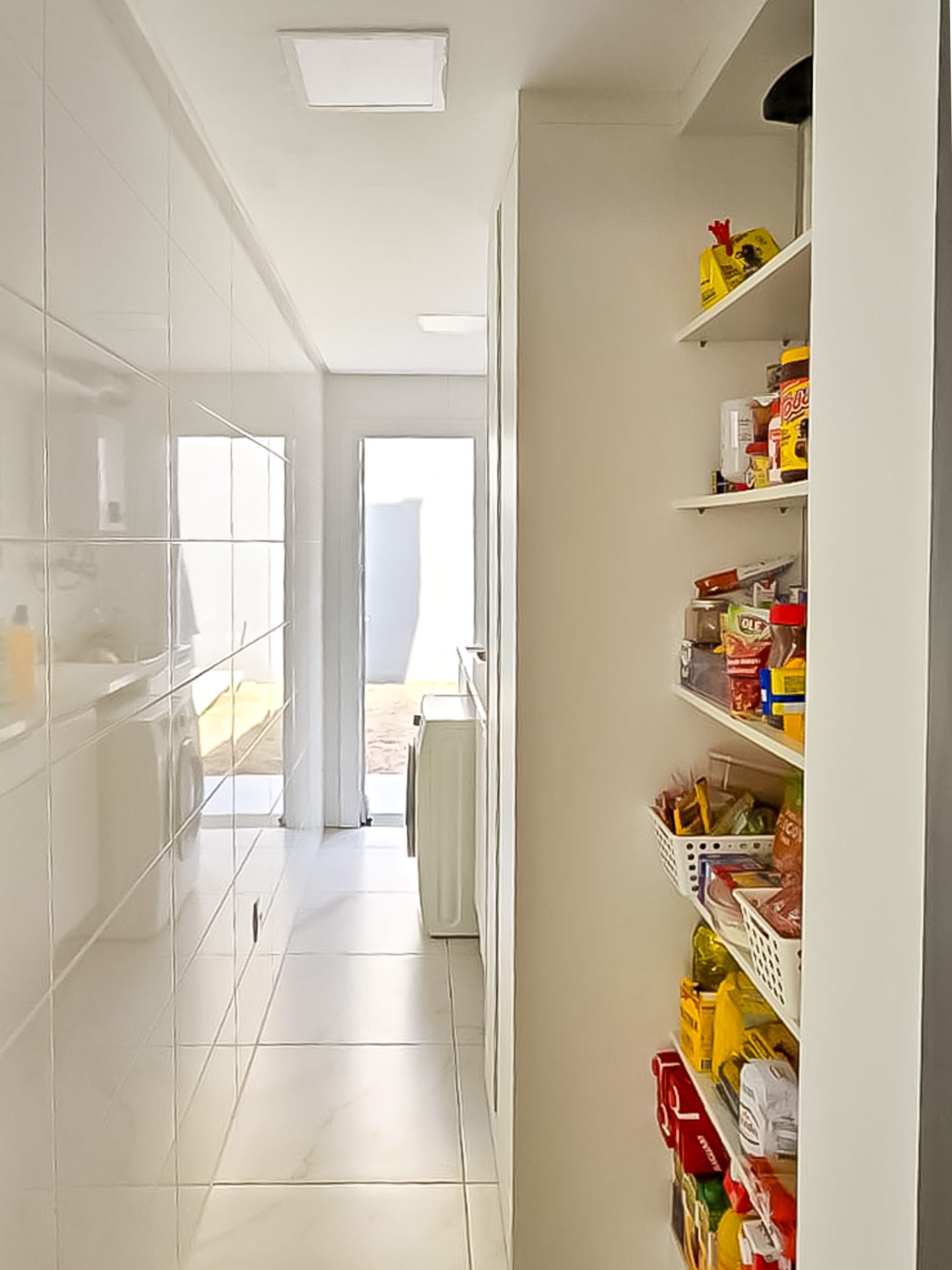 Casa MOBILIADA · 3 suítes · 323 m² · c/Piscina — foto 9