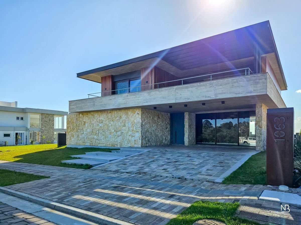 Casa com 4 dormitórios à venda, 386 m² - Prado - Gravataí/RS
