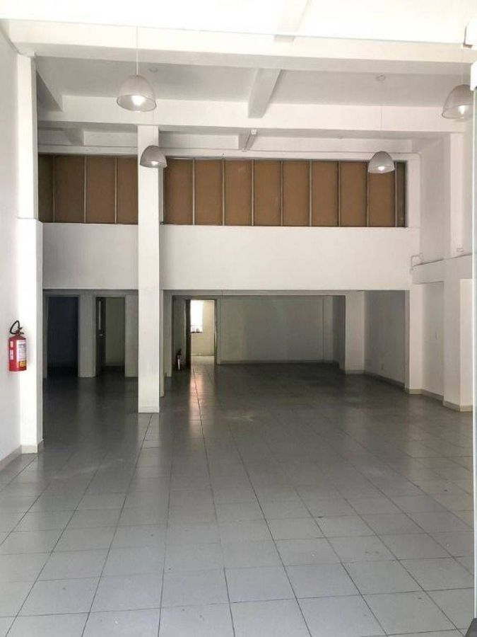 Loja 350 m² — foto 2