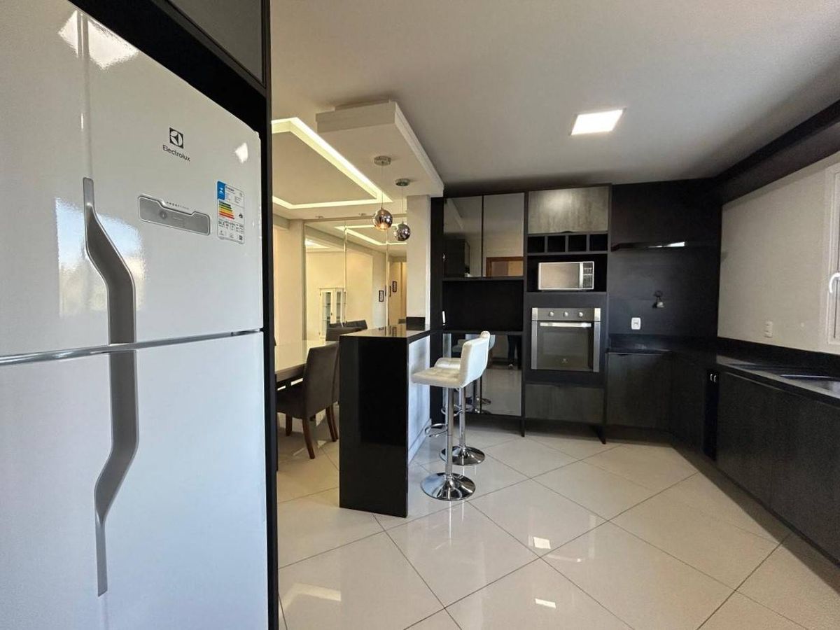 Apartamento mobiliado · 2 suítes · 114 m² — foto 7