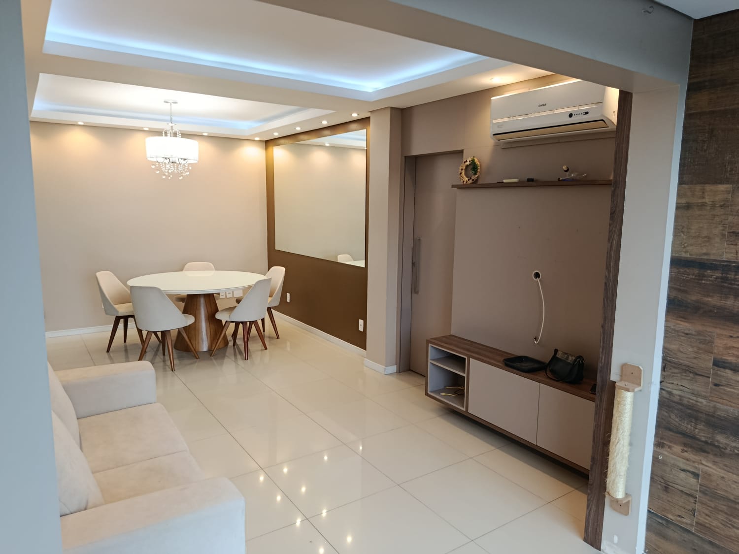 Apartamento 3 dormitórios · 99 m² — foto 2