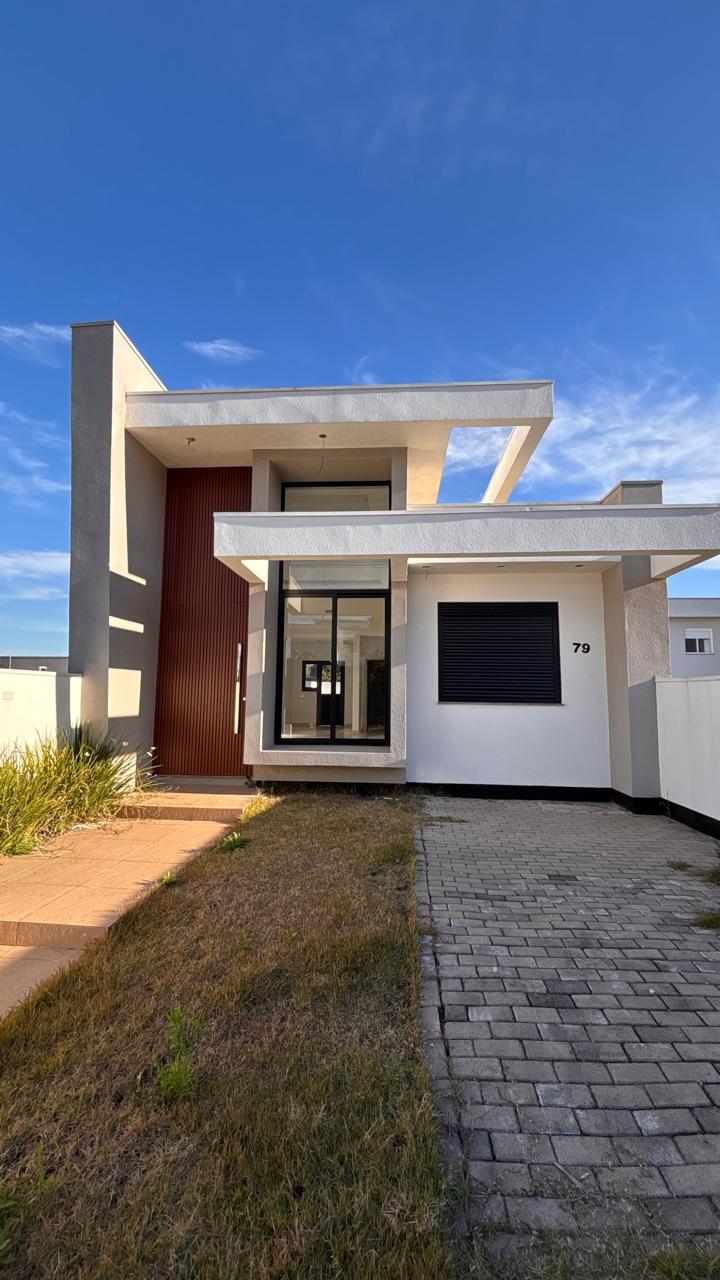 Casa 3 dormitórios · 90 m²