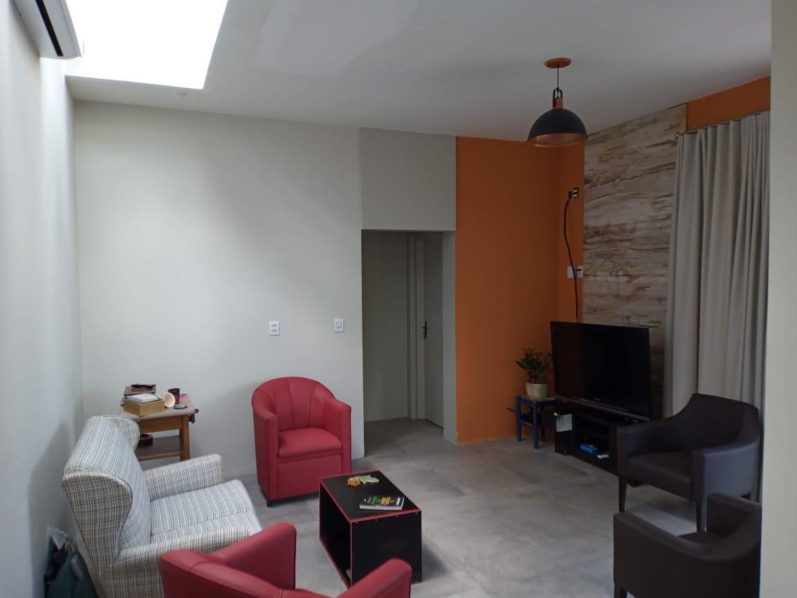 Casa 3 dormitórios + Edícula (1 dormitório) — foto 9
