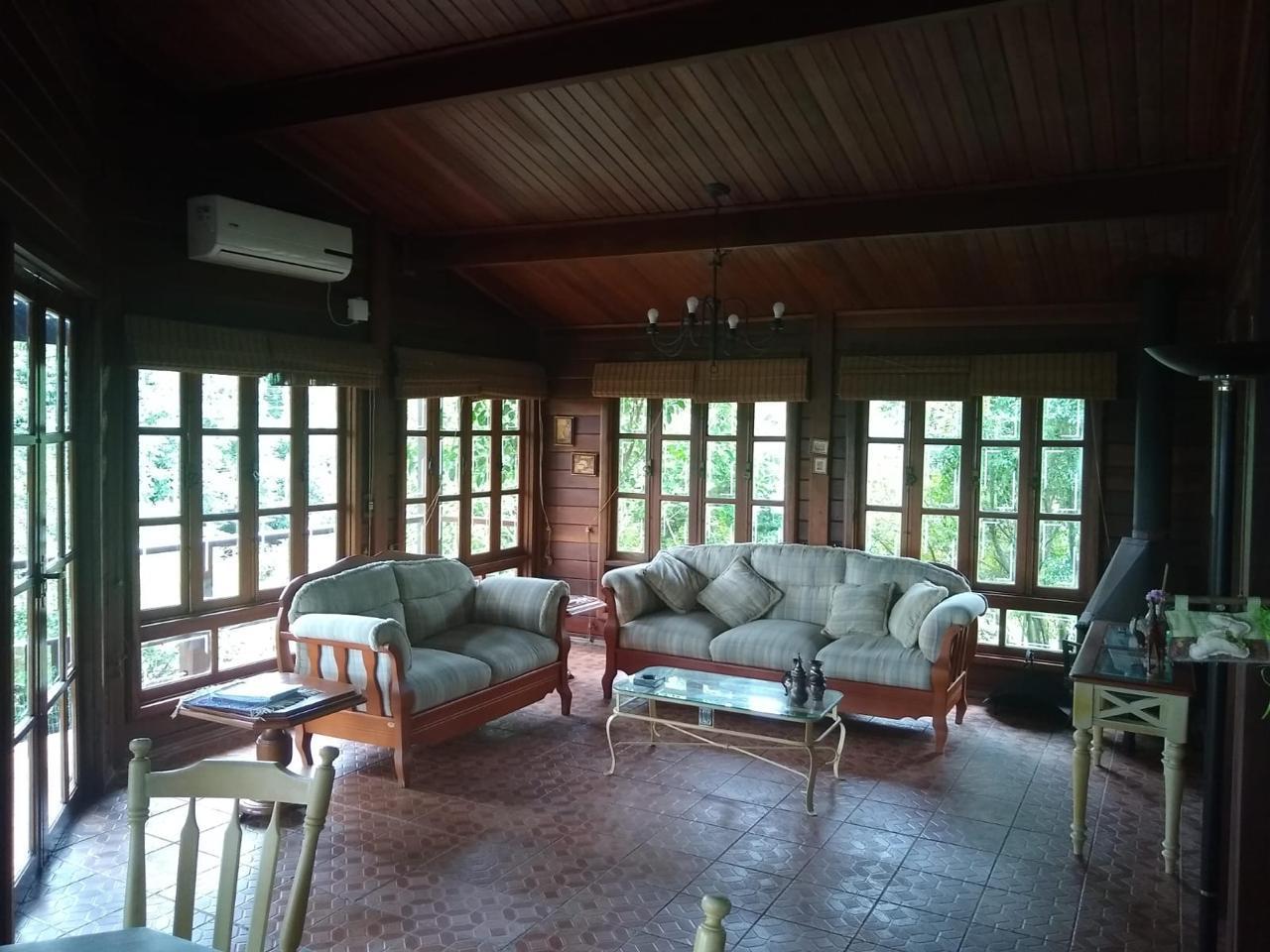 Casa 3 dormitórios + Edícula (1 dormitório) — foto 2