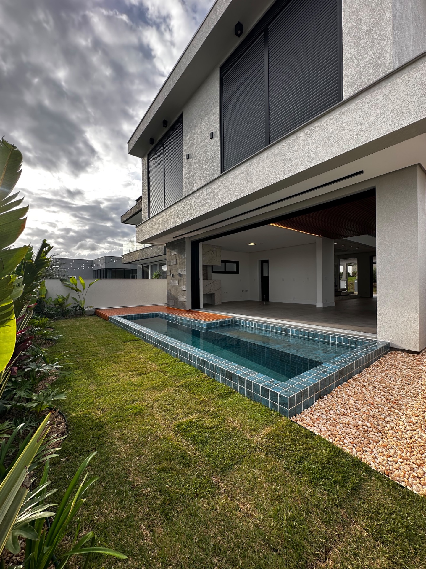 Casa 3 suítes · 250 m² · 4 vagas — foto 34