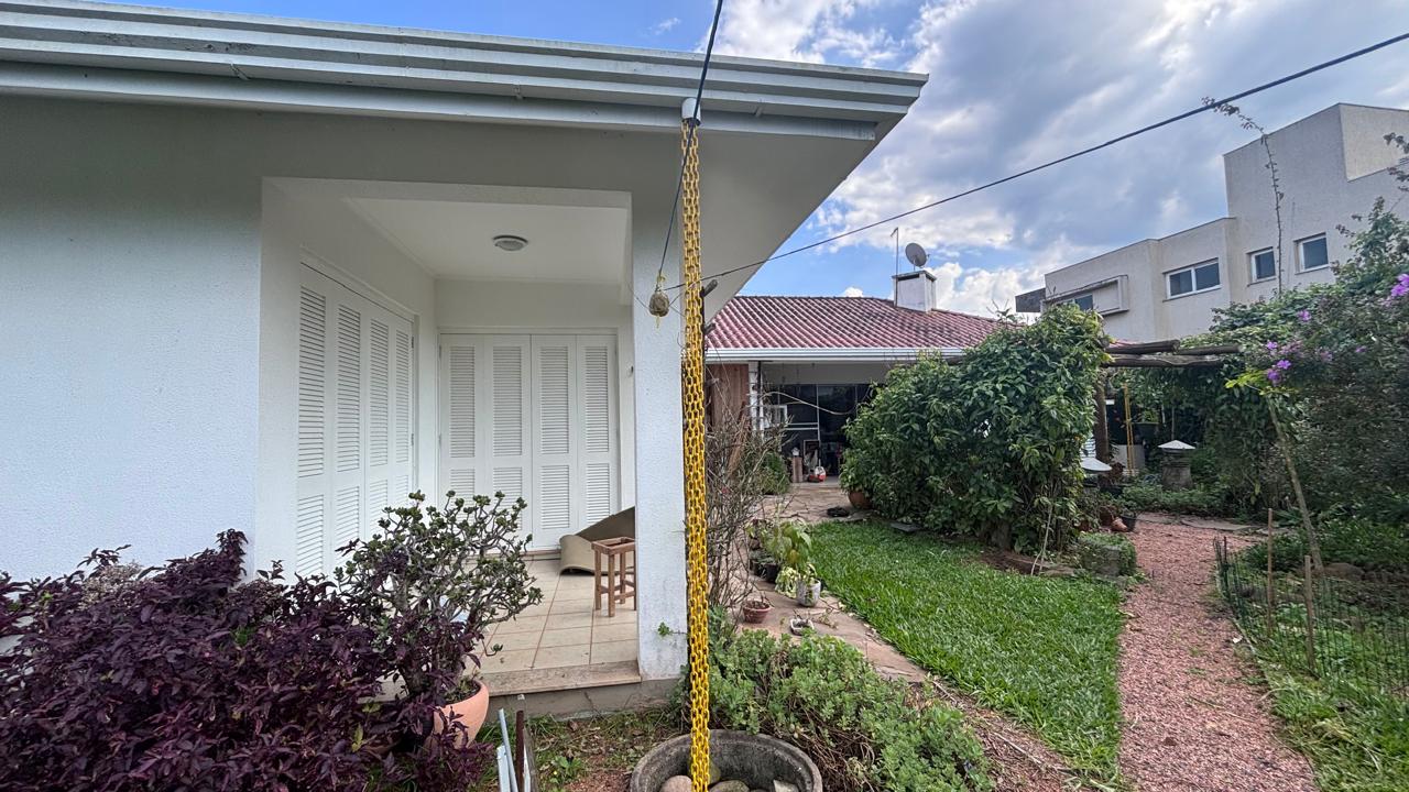 Casa 3 dormitórios · 196 m² — foto 13