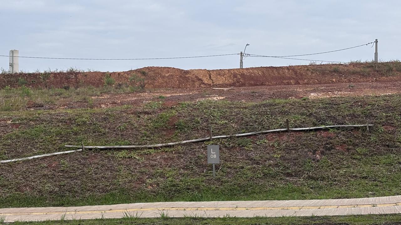 Terreno 300 m²