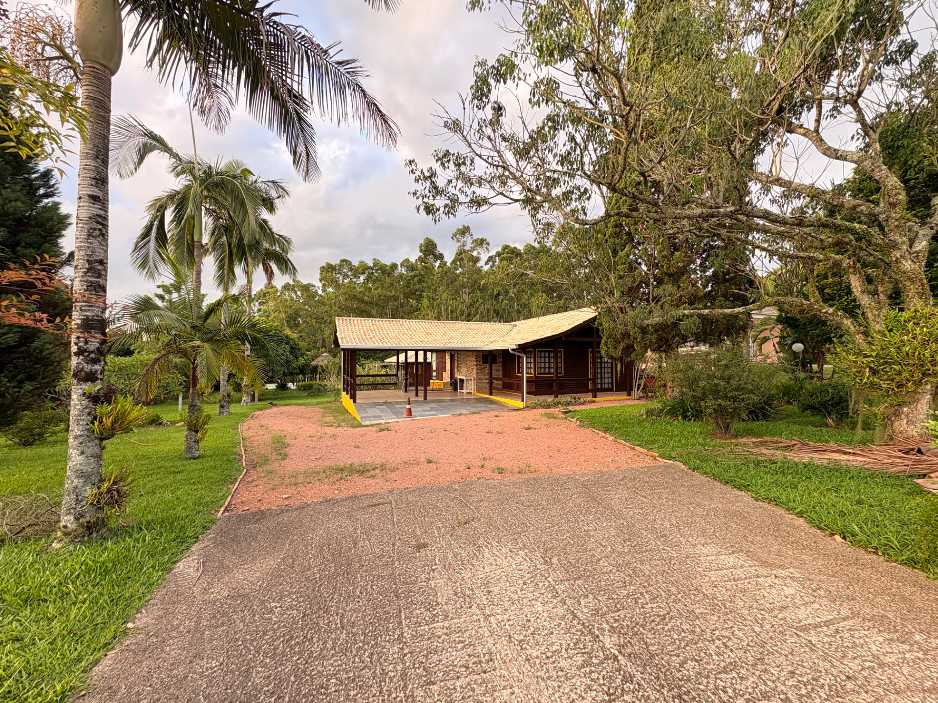 Casa 4 quartos - 237 m² — foto 2