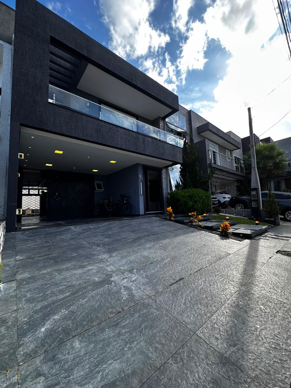Casa mobiliada · 3 suítes · 212 m² — foto 2