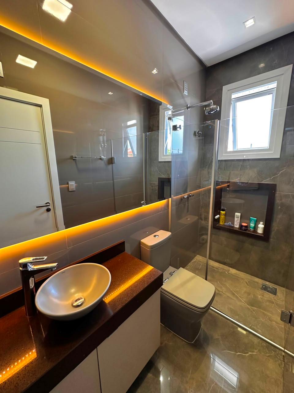 Casa mobiliada · 3 suítes · 212 m² — foto 28