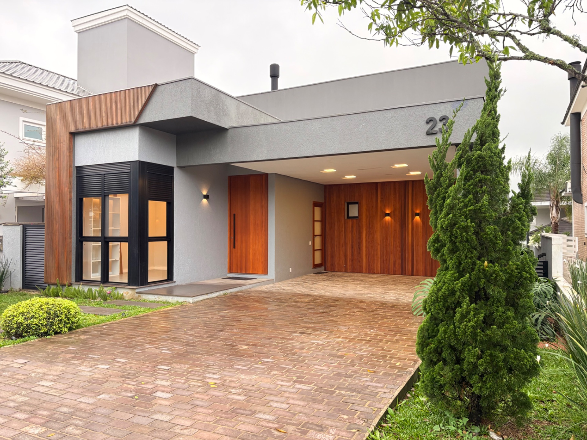 Casa mobiliada · 3 suítes · 232 m² — foto 3