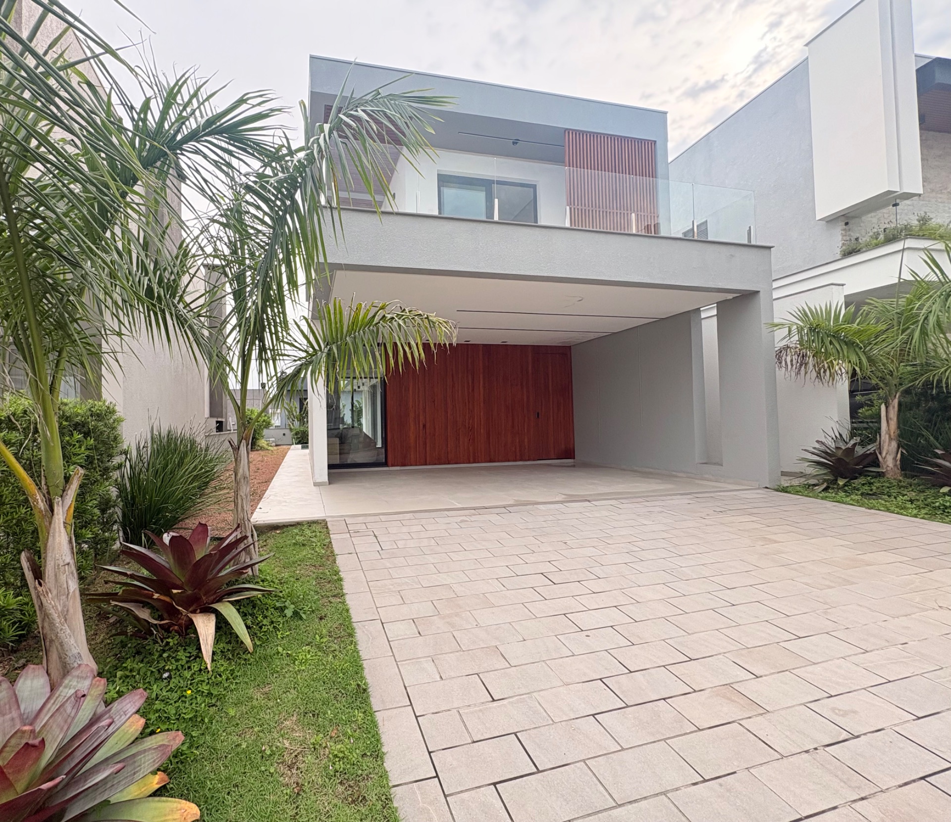 Casa 3 dormitórios · 221 m² · 4 vagas — foto 3