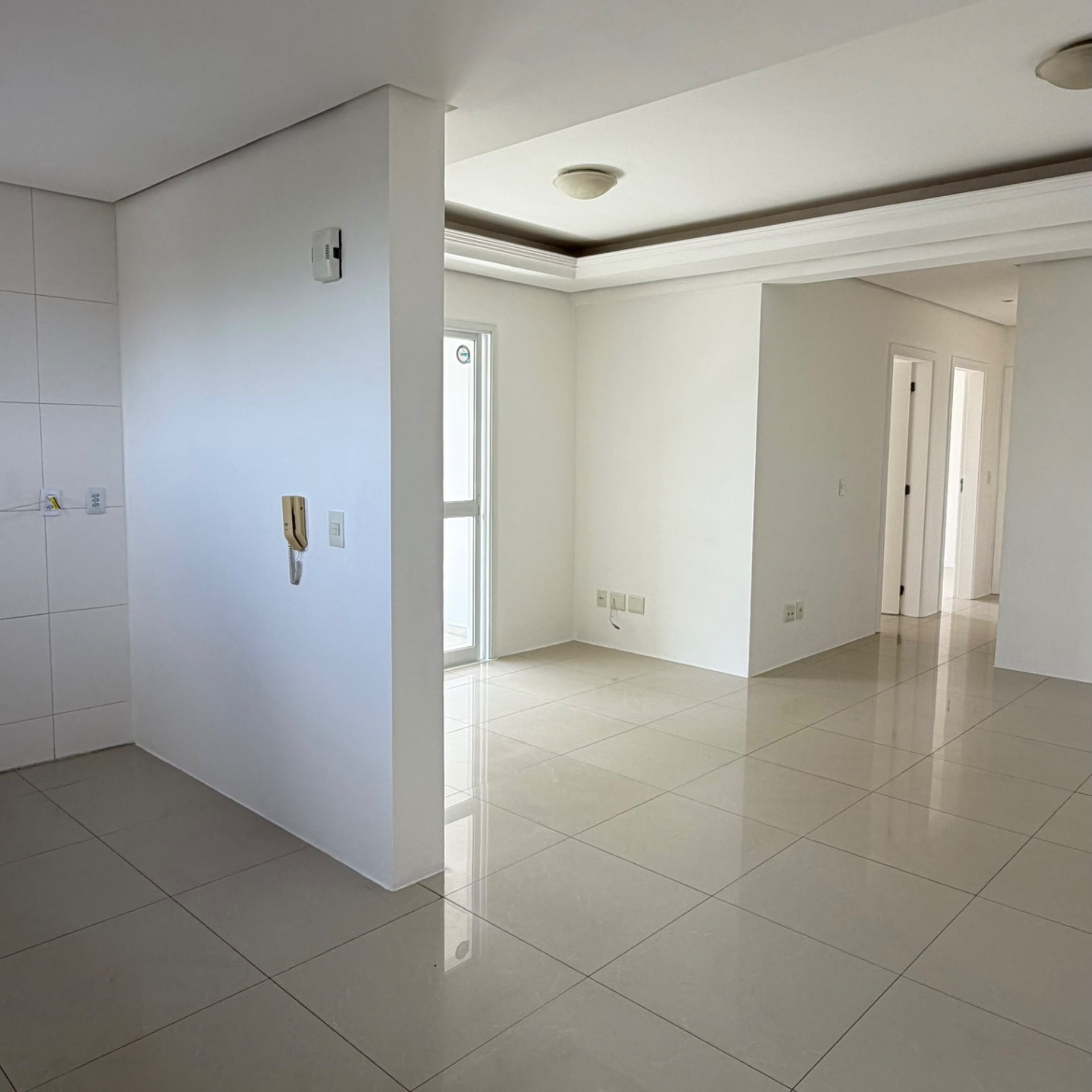 Apartamento 3 dormitórios · 92 m²