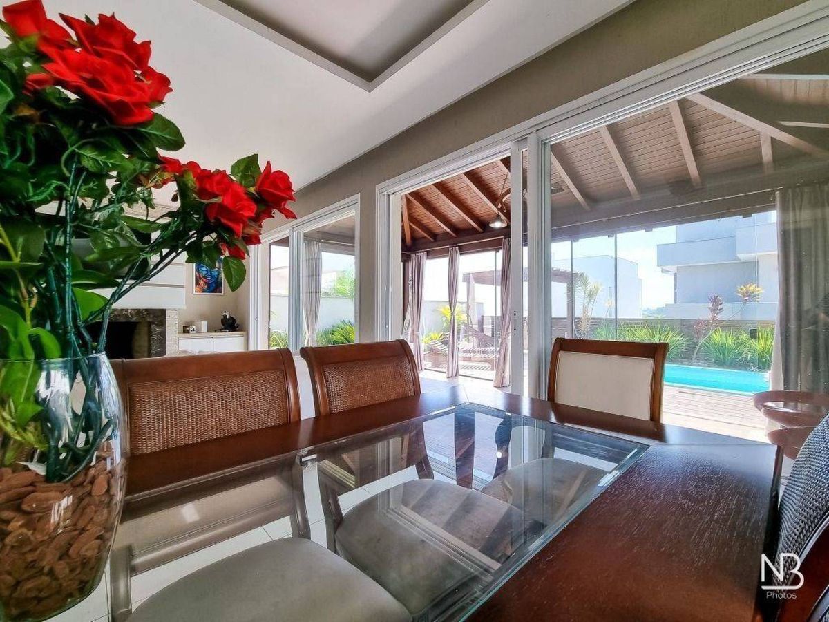 Casa com 3 dormitórios à venda, 210 m² por R$ 1495.000,00 - Alphaville - Gravataí/RS
