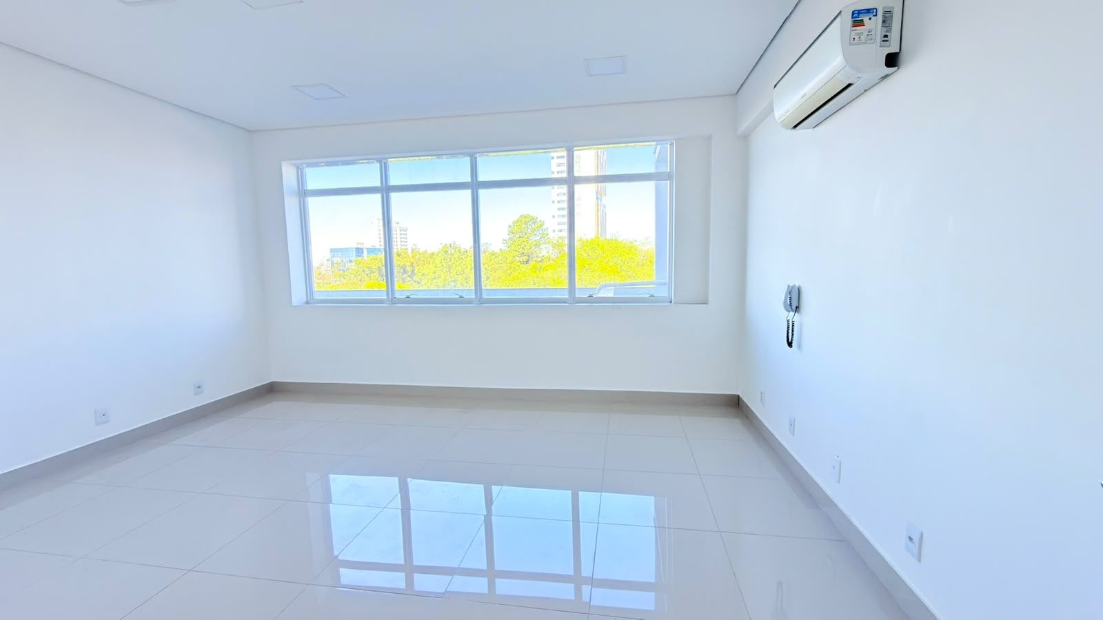 Sala comercial com 24,54 m² no Lusitano Centro Comercial, Centro de Gravataí — foto 3