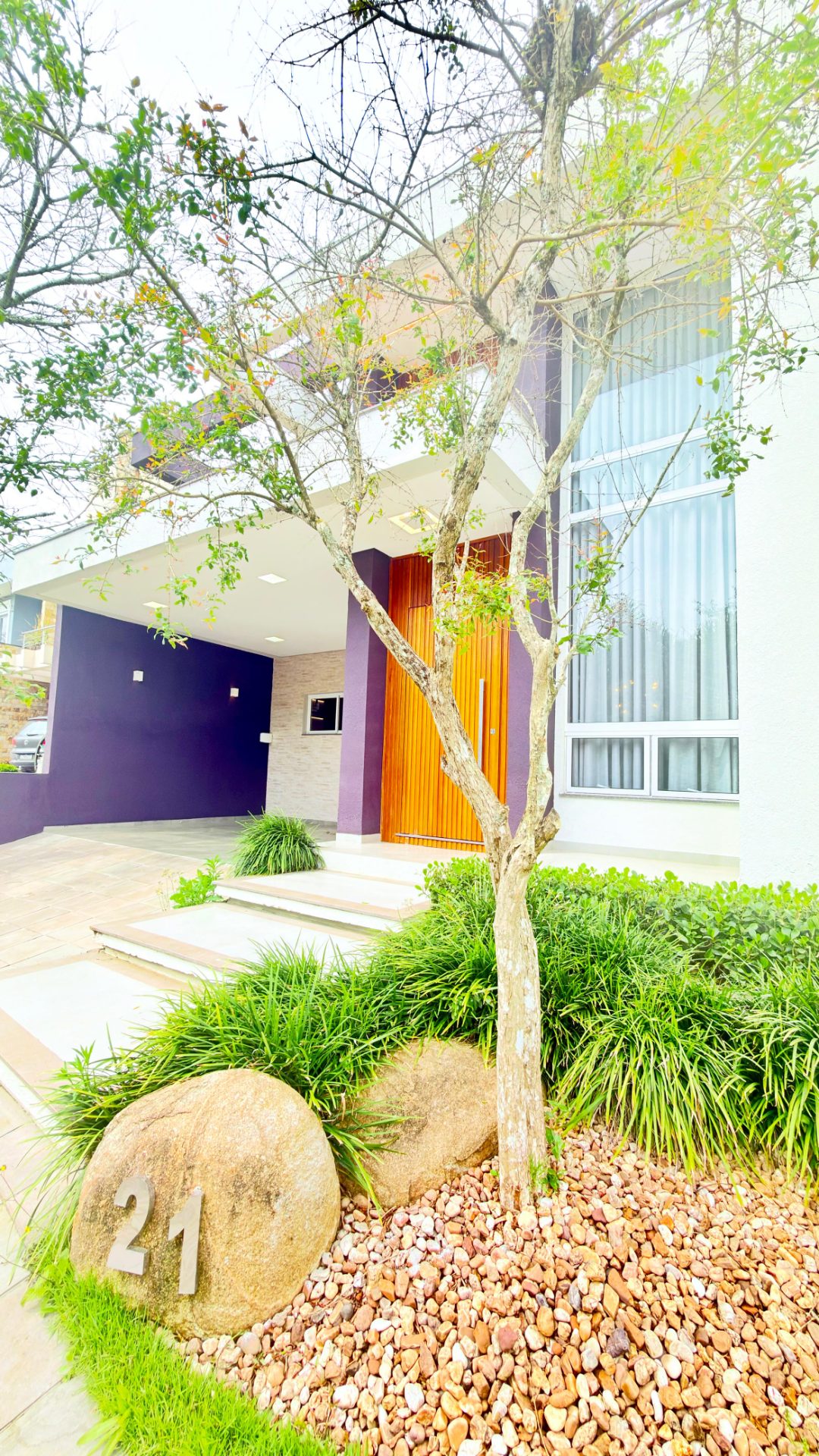 Casa 3 dormitórios · 160 m²