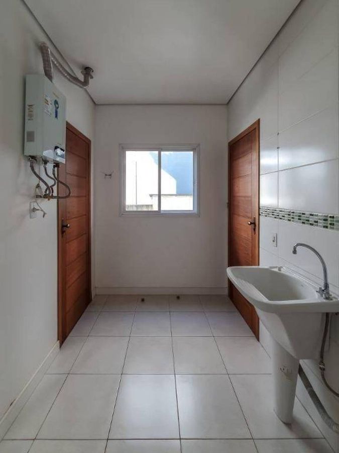 Casa com piscina · 4 dormitórios · 240 m² — foto 6