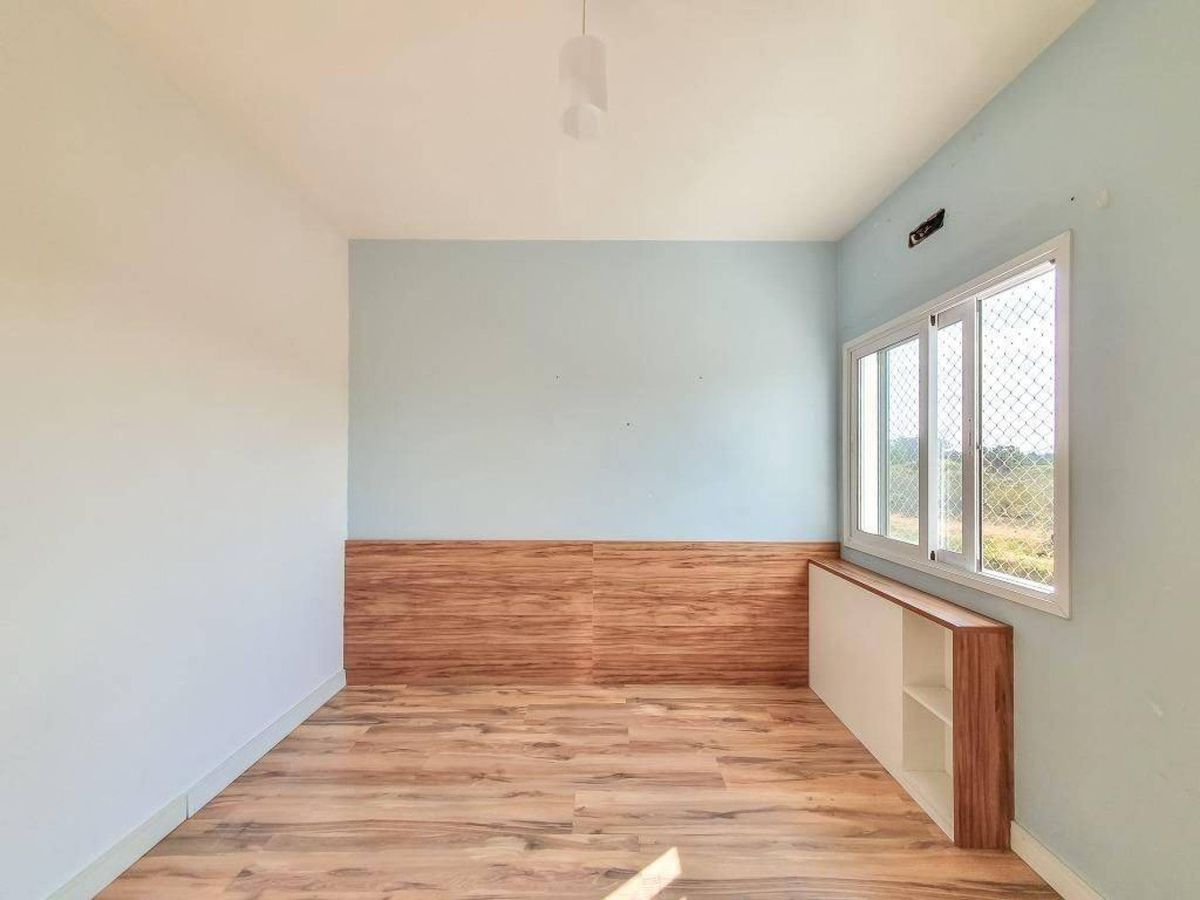 Casa com piscina · 4 dormitórios · 240 m² — foto 14