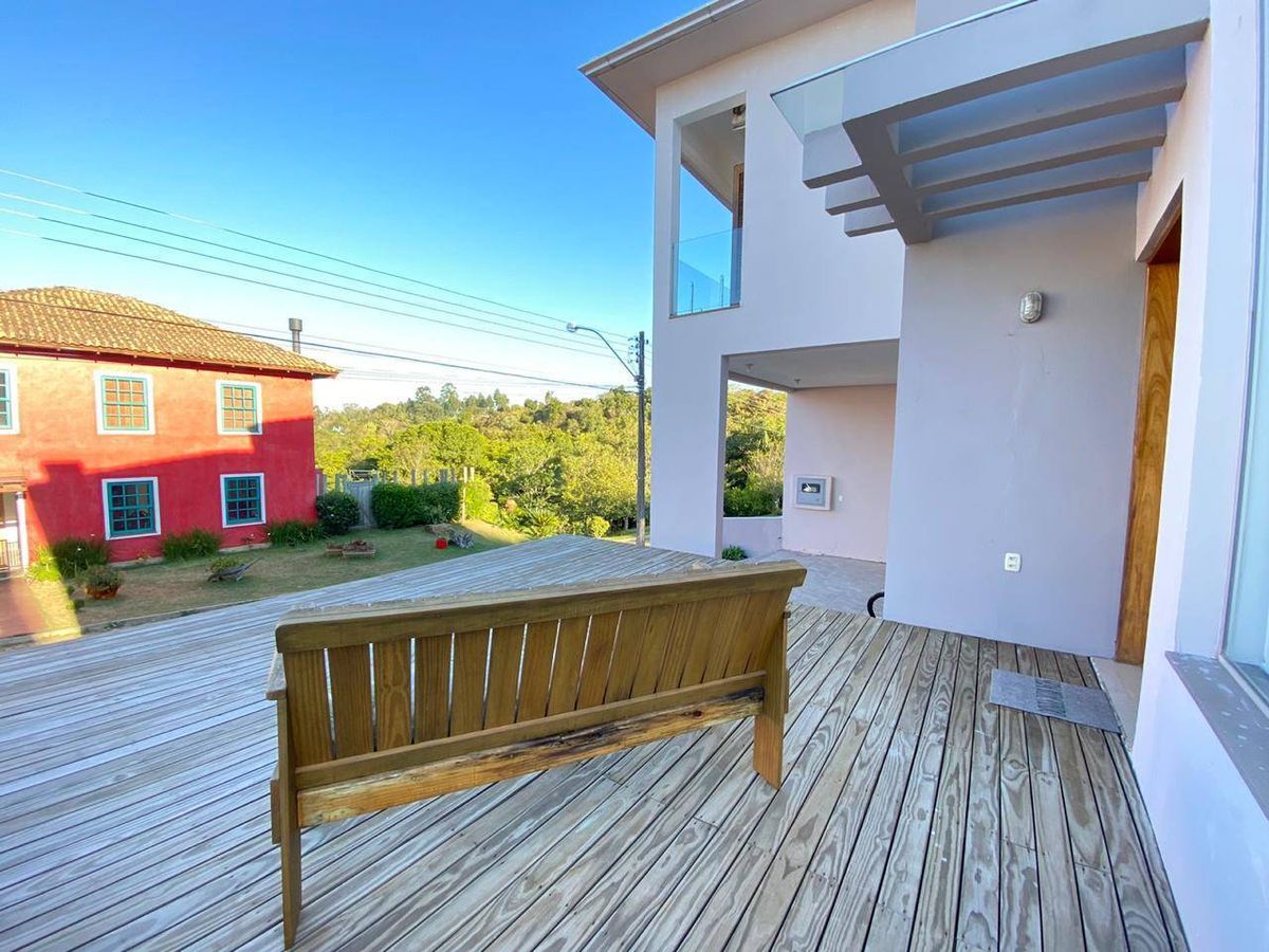 Casa 3 dormitórios · 270 m² — foto 4